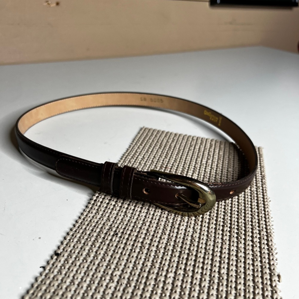Motion East USA Womens Dark Brown Leather Belt Gold Buckle Size Small 5005